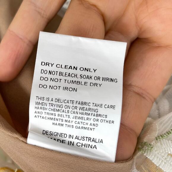 ELLIATT | NWT Experience Maxi Dress in Multi Floral Embroidered Tiered Gown S - Picture 16 of 16